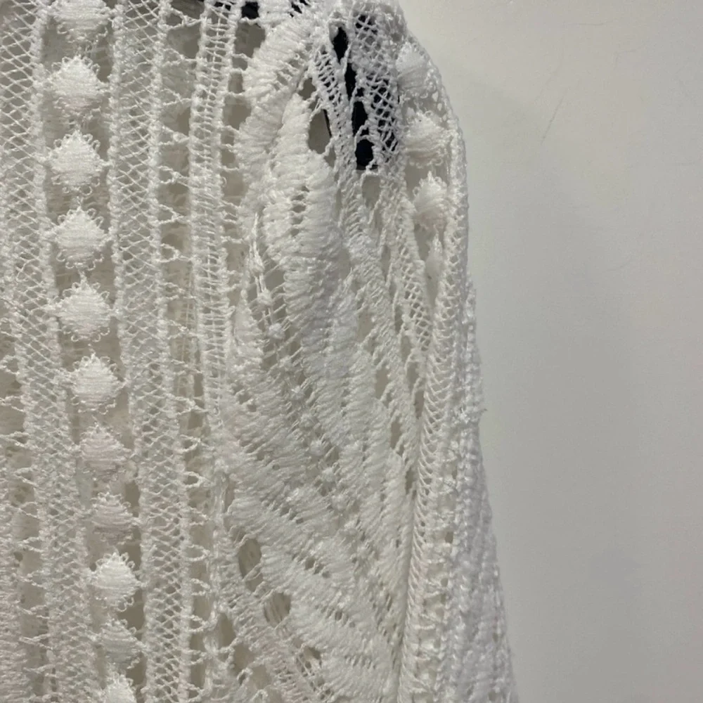 J.O.A. White Lace Blouse - Picture 2 of 7